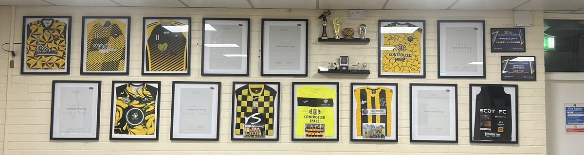 Our community football wall is coming on fantastic, all the teams 1 club!! The kids were so happy seeing their shirts and pics going up one was that giddy he couldn’t get his words out properly 💛🖤Community spirit right there it’s breath taking knowing what this club is doing!