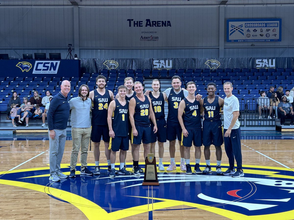 Great start to the weekend! Always fun playing our alumni and it was made extra special honoring members of our 2019 national championship team!