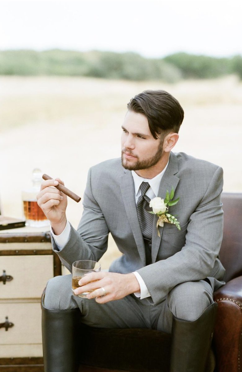 LeatherLegends's tweet photo. If this isn’t how my husband’s dressing for our wedding then I don’t want it. 🥵🤌 https://t.co/xZDVTWGksB