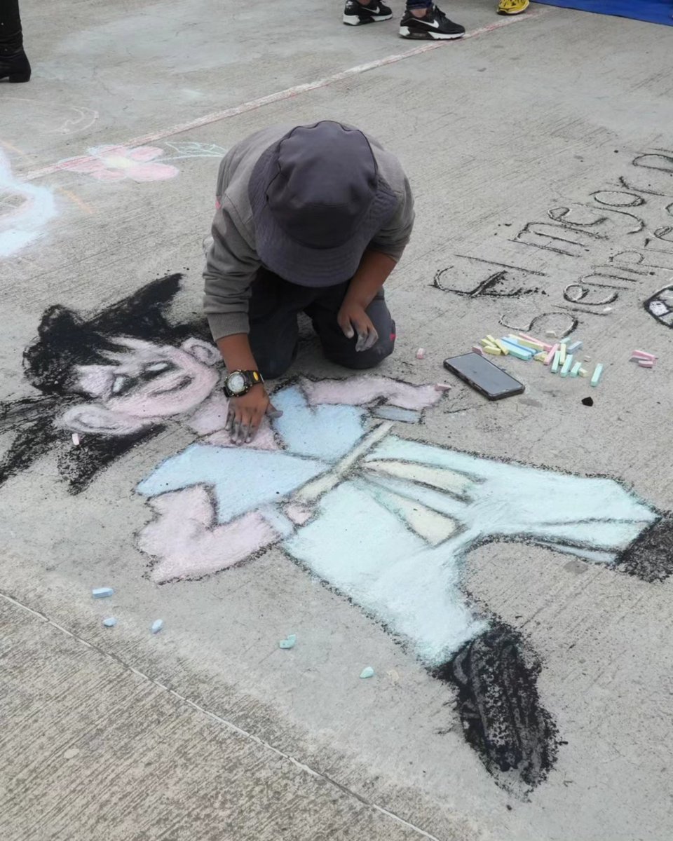 AzuayPrefectura's tweet photo. #AzuayEsElDestino.🍀
⭕ 70 participantes plasmaron arte, color y tradición en el concurso "Viva las Artes Cumbeñas" desarrollado con el apoyo de Expresarte, proyecto de la Viceprefectura de Azuay.🎭🎖️
#TransformamosVida.
#JotaPrefecto
#AzuayPrefectura
#AzuayBicentenario https://t.co/dse2J6y6rw