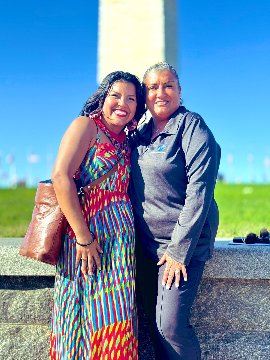 AFTEVPDeJesus's tweet photo. .@AFTunion everywhere today. From Cincinnati to WDC with @KarlaforFlorida doing what we do best we care, we fight, we show up &amp; as Latinas do, we get loud &amp; proud, to defend our democracy, our communities, our schools and our country. Thank you @MANANational for the invitation! https://t.co/uRBl60v1kB