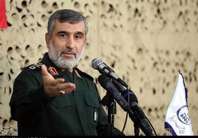 سردار حاجی زاده:
‌ 
 به زودی چیزی غیر از پهپاد و موشک و هسته ای روی میز میگذاریم که معادلات را عوض کند.
‌ ‌