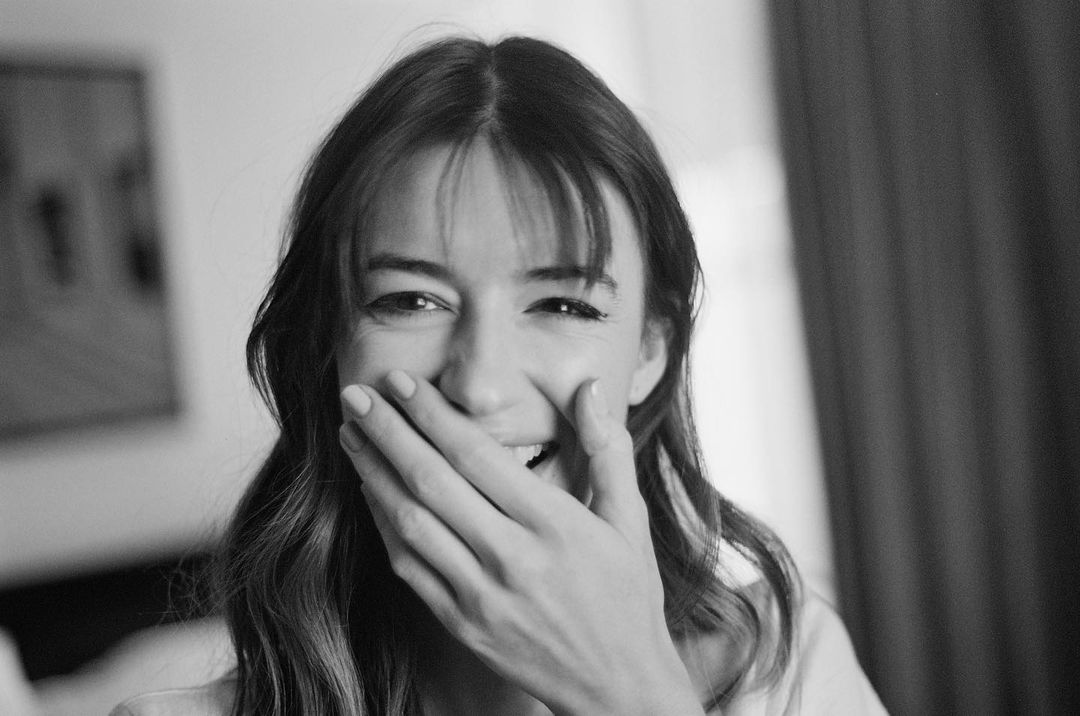 TheCinesthetic's tweet photo. daisy edgar-jones photographed by paul mescal https://t.co/jxlWggIlZJ