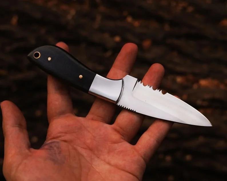 Available For Sale !

Skinner Knives with Leather Sheath Cover. 

Special Offer !
99$ for one and 199$ for all three knives including shipping and leather covers.

DM me and get this great offer before it ends! 

#USA #Texas #Alaska #Arkansas #Utah #hunterxhunter #knives