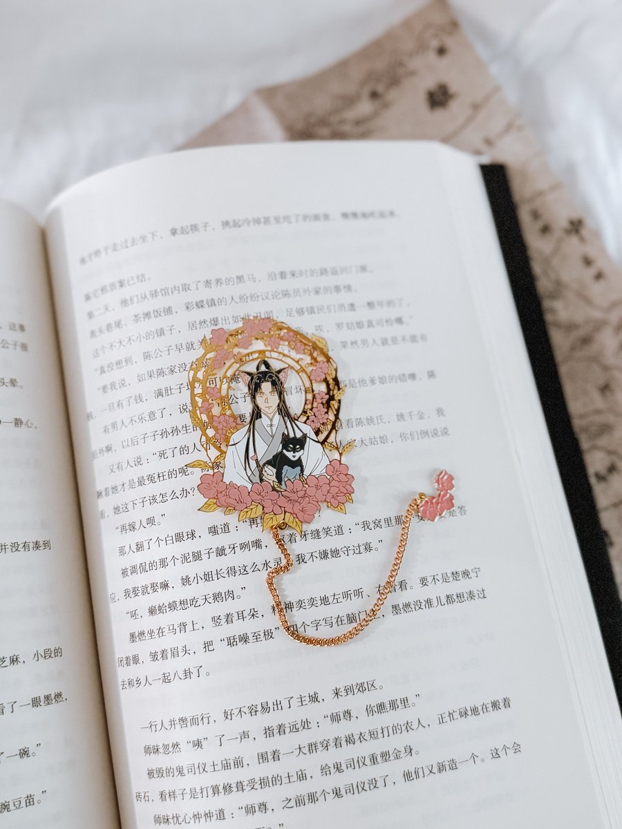 cytaoplasm's tweet photo. Hi everyone! Long time no see 👋🏻

Just want to make a quick tweet to let you know I updated my Etsy shop to sell a couple of left-over stocks from my previous projects including the 2HA bookmarks set. Check them out if you have time!

#CytaoplasmUpdate https://t.co/VlJHgwp2Wg