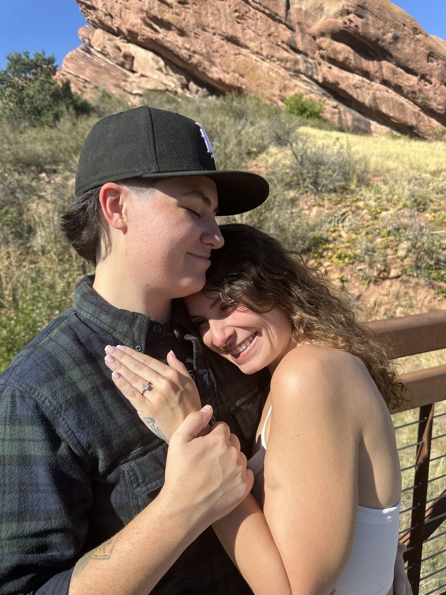 Red Rocks Presents: the engagement!!!!💍🤍