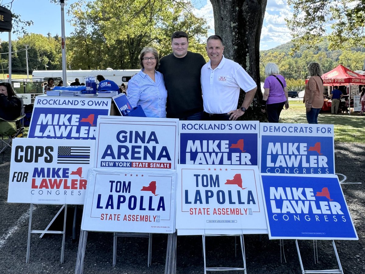 LapollaForNY's tweet image. Fall in the #HudsonValley means festivals and great community events…and #StonyPoint and #HighlandFalls both do it so well…🇺🇸🍁🍂🇺🇸