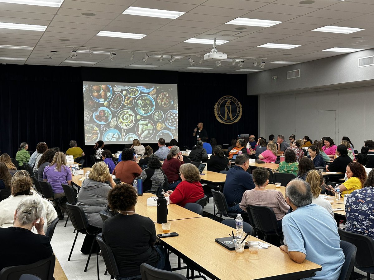 Rosío Martínez-Apolinar (@apolirosio) on Twitter photo Loved the energy and Saturday learning and networking at #area20tcea! Thank you <a href="/magicschoolai/">MagicSchool AI 💜 🪄✨</a> for hosting lunch and <a href="/EdTechBites/">Gabriel Carrillo</a> for a great keynote! 🫶🏽🪄 Loved the energy and Saturday learning and networking at #area20tcea! Thank you <a href="/magicschoolai/">MagicSchool AI 💜 🪄✨</a> for hosting lunch and <a href="/EdTechBites/">Gabriel Carrillo</a> for a great keynote! 🫶🏽🪄