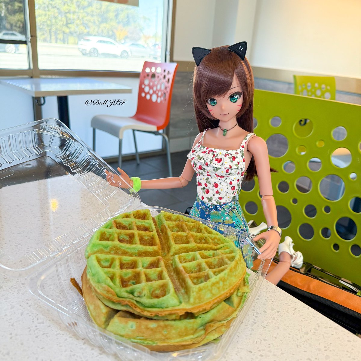 AndroidPDF's tweet photo. 蕾ちゃん: おやつの時間🧁、緑のワッフル (Pandan) 🧇💚ニャ💕 ฅ(Ф∀Ф)ฅ

#greenwaffle #pandanwaffle #ワッフル #おやつの時間 #snacktime #puppy52dolls #puppy52 #smartdoll #smartdollprowess #smartdoll蕾 #smartdollprowesstea #catgirl #dolljpf https://t.co/PmxJQ1AMzo