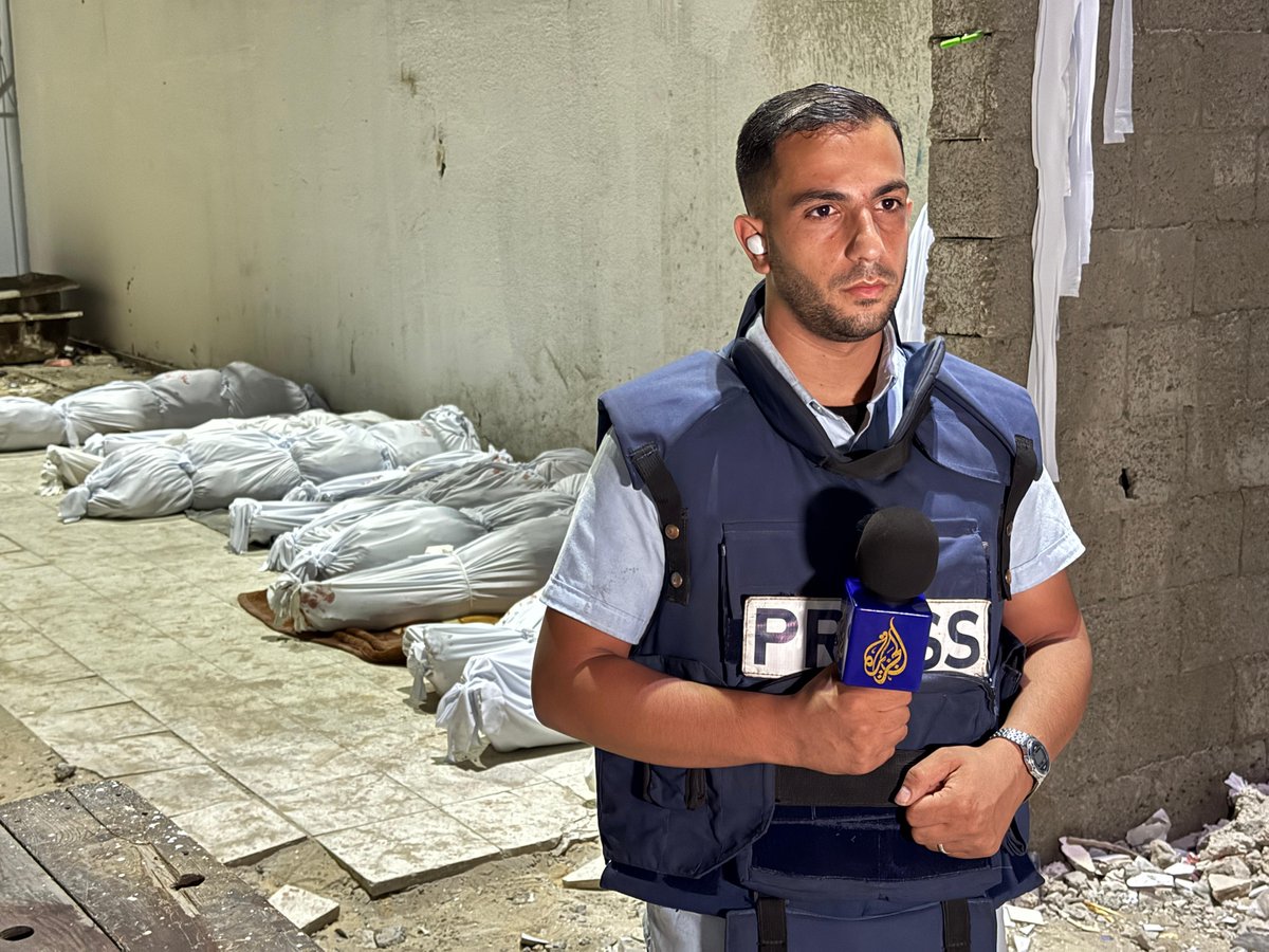 بصدق، لا أعلم كيف يمكنني النوم بعد هذه الساعات الدامية.
أشلاء الأطفال تطاردني حتى في أحلامي.
حسبنا الله ونعم الوكيل.