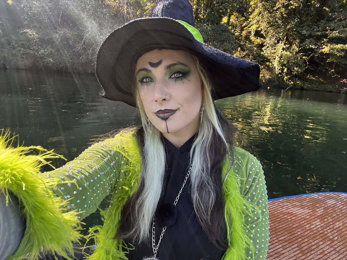 Successful Witches Paddle..

Now it's time to return to the Cemetery..

🦇 Who's coming with me?  🦇