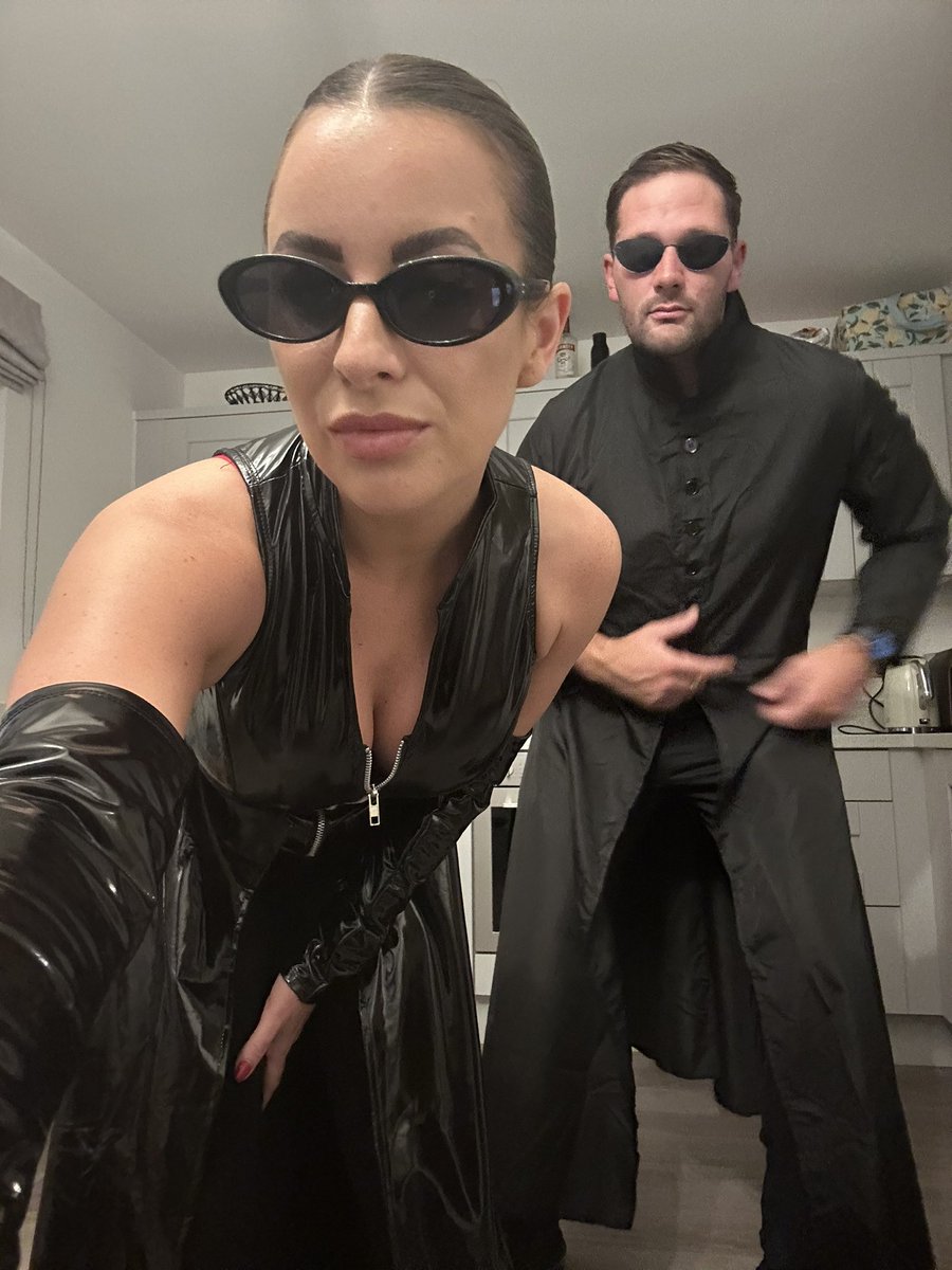 JessMartin__'s tweet photo. Raving to @CharlieTeeDJ @BBCR1 in the kitchen Neo and Trinity #matrix absolute BANGERS https://t.co/W86uzKy3u8