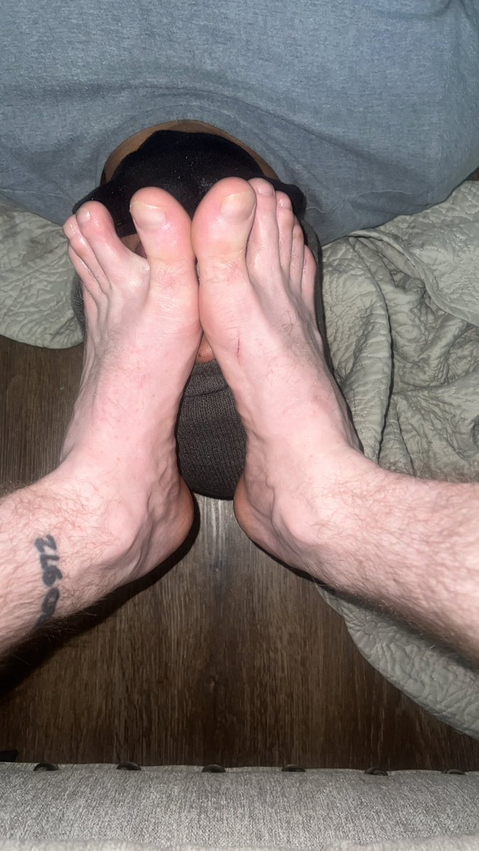 MasterxCaine's tweet photo. my new good boy couldn’t say thank you enough.

DM’s are open for Customs, Skypes, Drains, &amp; Meets. Be prepared to tribute if you are serious.

#alpha #cashmaster #feetworshi̇p #findom https://t.co/qriHNcZthh
