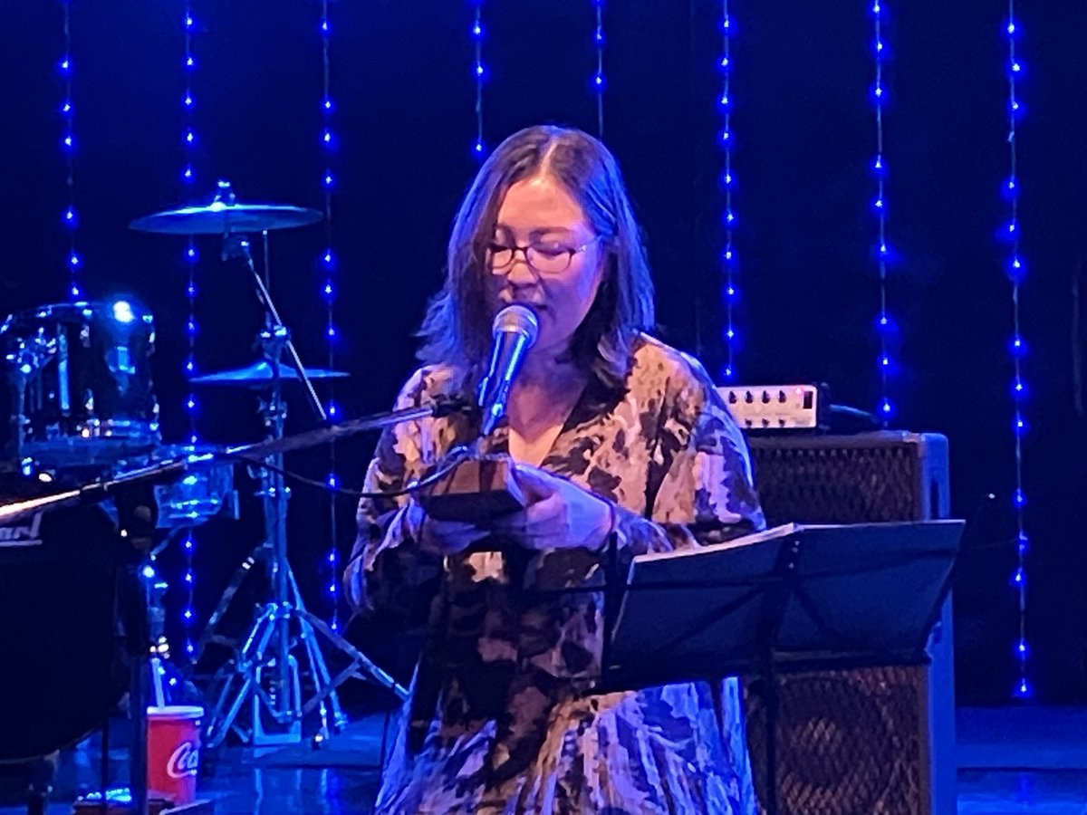 higeoyazi_65's tweet image. Caepomのカリンバでみんなでちゅう♫って歌って大笑い
このみちゃんの心地よいリズムのアコースティックギターに天使の歌声で涙して
KaiさんのKUBOの指さばきでのとてつもない素晴らしい演奏と〆の低音に毎度ウオー！ってなり

フロアに広がる贅沢な音
カラダに良い音ここにあり。
ご馳走様。