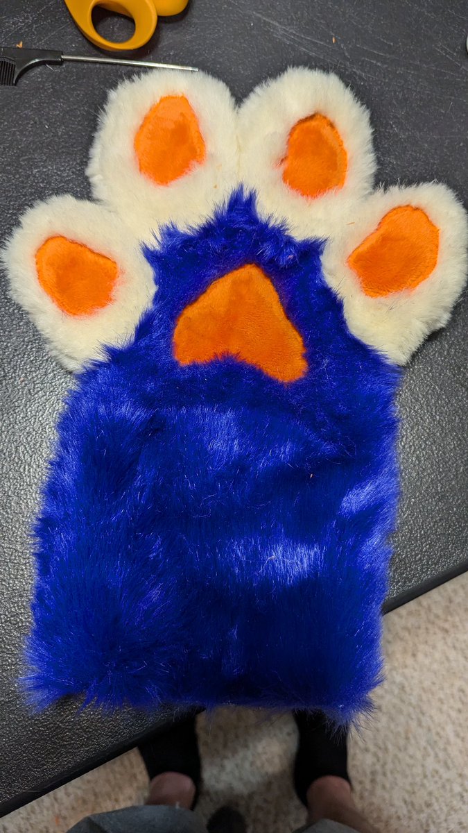 Working on some new paws tonight.