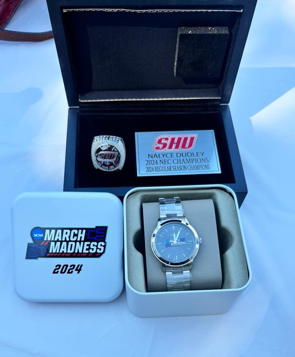 Congratulations to my Idol my big Sis <a href="/nalyce_dudley/">Nalyce Dudley</a> @SacredHeartWBB