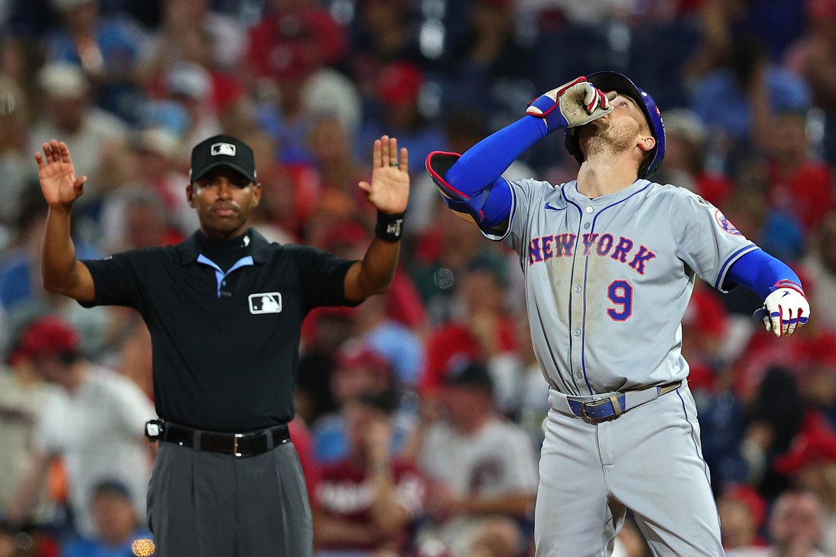 FOX Sports: MLB tweet media