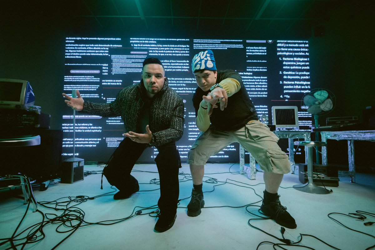 VIENE ÁLBUM 💿💿💿💿 ¡Estamos deseosos de que puedan escuchar todo! Este lunes les tenemos una sorpresa⏳Dale pre-save al álbum, en el siguiente link nain.ffm.to/dual