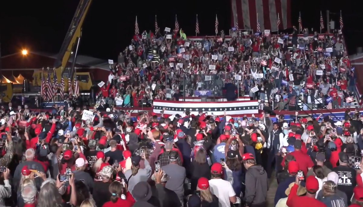 kage_jay's tweet photo. Hey #Commiela, I've been watching for five hours, and I haven't' seen one person leave yet! #KamalaLies
https://t.co/zcNz62b8fX
#VoteTrumpToSaveAmerica
#VoteTrumpVance
#SwampTheVote
#Pennsylvania
#ButlerPA https://t.co/usq6DATtoT