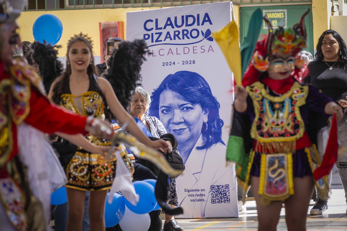 🧵 Lanzamos nuestro Programa de Gobierno Local 2024-2028, junto a los vecinos y las vecinas de La Pintana. Agradezco el respaldo genuino de las compañeras comunistas <a href="/SerranoDaniela_/">Daniela Serrano Salazar</a> y <a href="/Claudina_PAC/">Claudina Núñez</a>, y a la independiente <a href="/Diputada_Arce/">Diputada Mónica Arce</a>, mujeres consecuentes y coherentes. En cinco