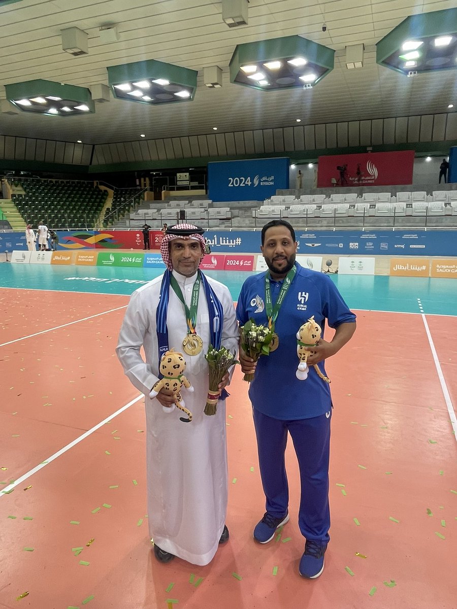مع كل انتصار و بطوله للاباتشي الهلاليه🥇🏆
تبقى الذكريات الجميله خالده في ذاكرتي 
فأنا بين ماضىً جميل يرتبط مع 
ابو خالد منصور الشريف رحمه الله 🤲🏻
و حاضرً مستمر في الجمال مع 
 ابو خالد ماجد التويم حفظه الله 🤲🏻