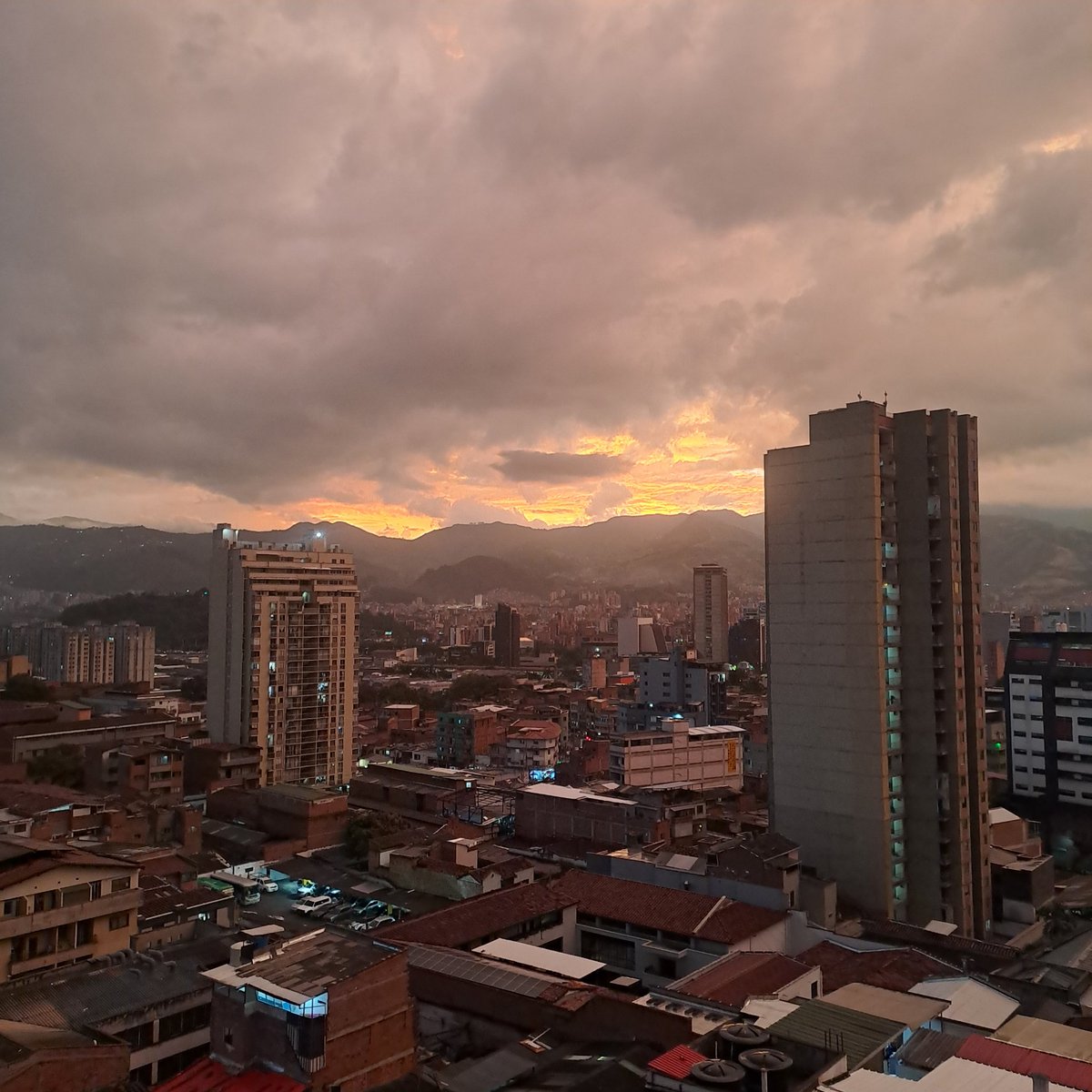 #MiBellaMedellín  A dos días de  empezar el 23 Festival Colombiano de Teatro Ciudad de Medellín. #ElFestivalDeLosAfectos <a href="/ateneomedellin/">Corporación Ateneo Porfirio Barba Jacob</a>