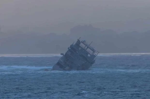 World: starts doing a world war

NZ: