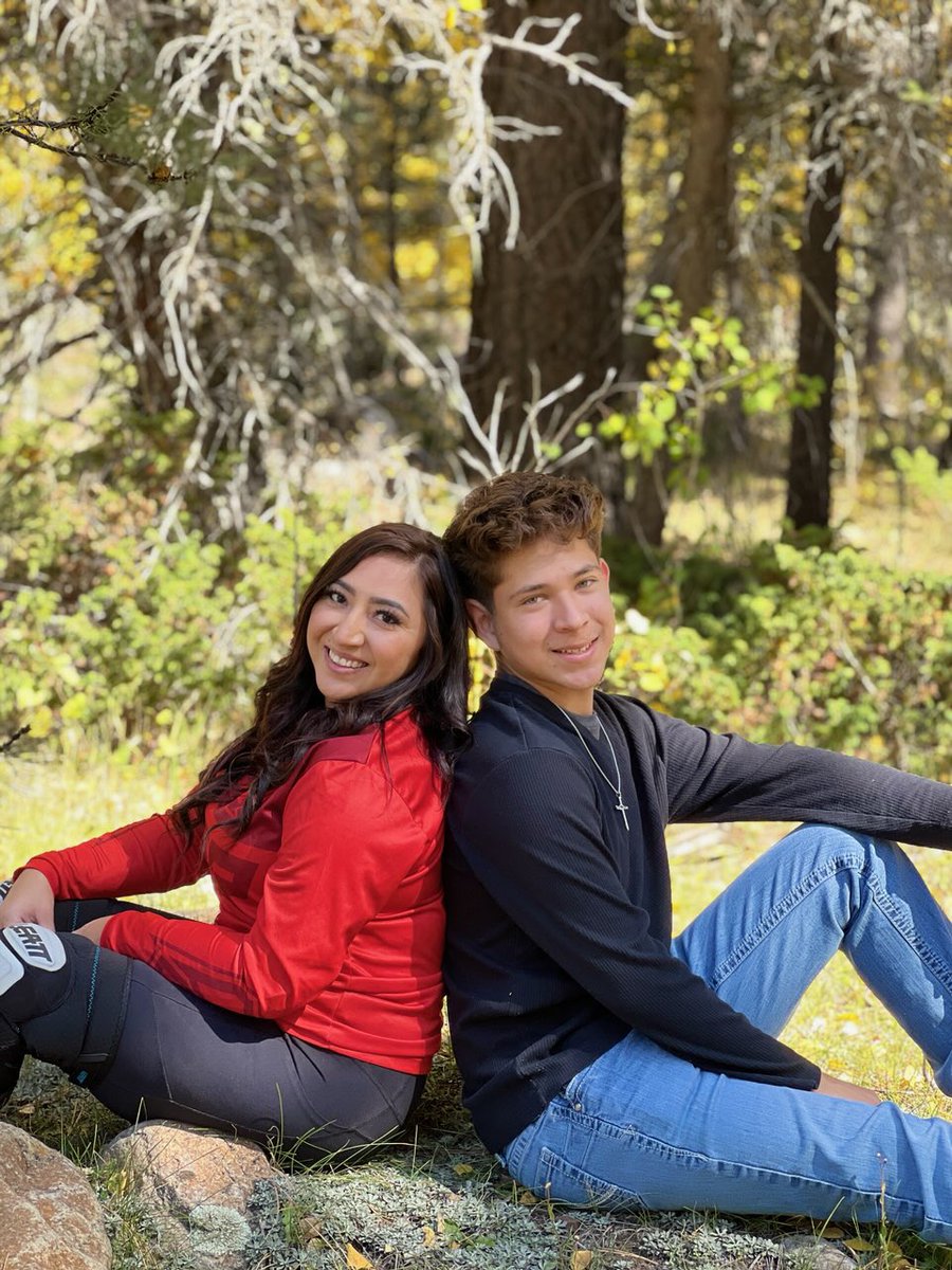 I’m not cryingggggg 😭😭😭♥️ my brothers getting way too big!