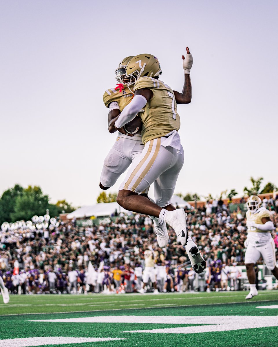 CLTStatsInfo's tweet image. .@CharlotteFTBL's 31-point victory over ECU was the 2nd-largest margin of victory over a conference (33 vs. Rice, 2022)
#GoldStandard ⛏️