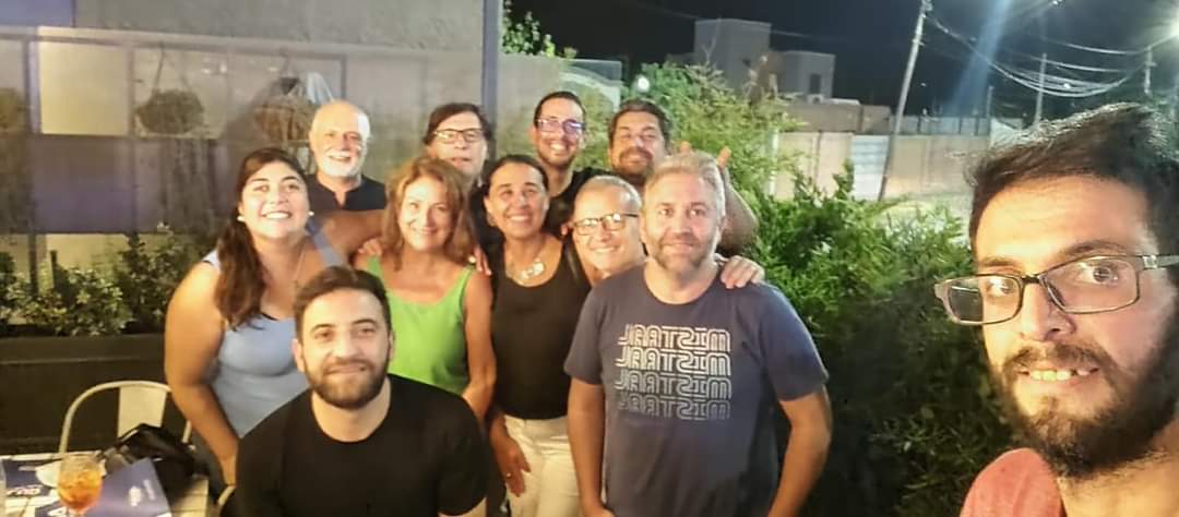 fabro74's tweet photo. Con profundo dolor, acompaño a Mariana, a su Madre, hermano y amigos de la comunidad @UNCUYO y la @UCRGodoyCruz por la partida de Nicolás, con quien compartimos ideales y proyectos durante tantos años.
Hasta siempre flaco! https://t.co/W8X5wuviu5