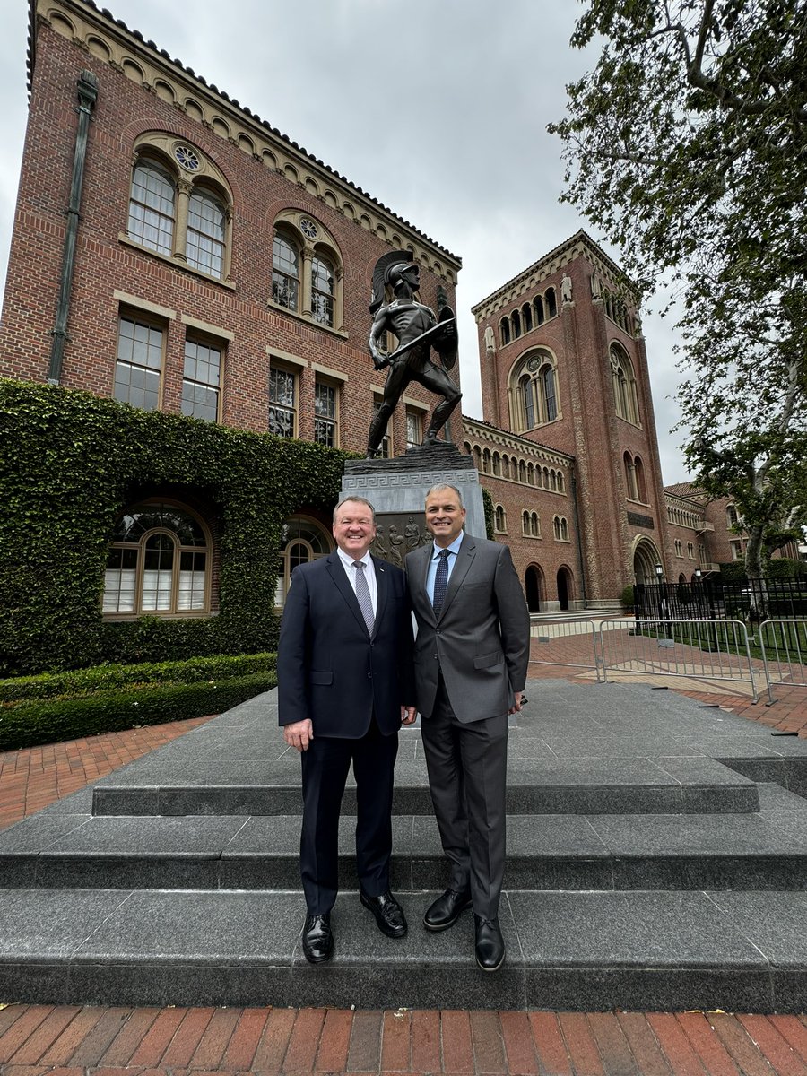 Congrats to Chief McDonnell on his appointment as 59th Chief of Police for The Los Angeles Police Department. A professional devoted to the men/women of policing as well as the citizens we all serve. From serving the youth with HPAL to honoring those who died serving LAPD 💙