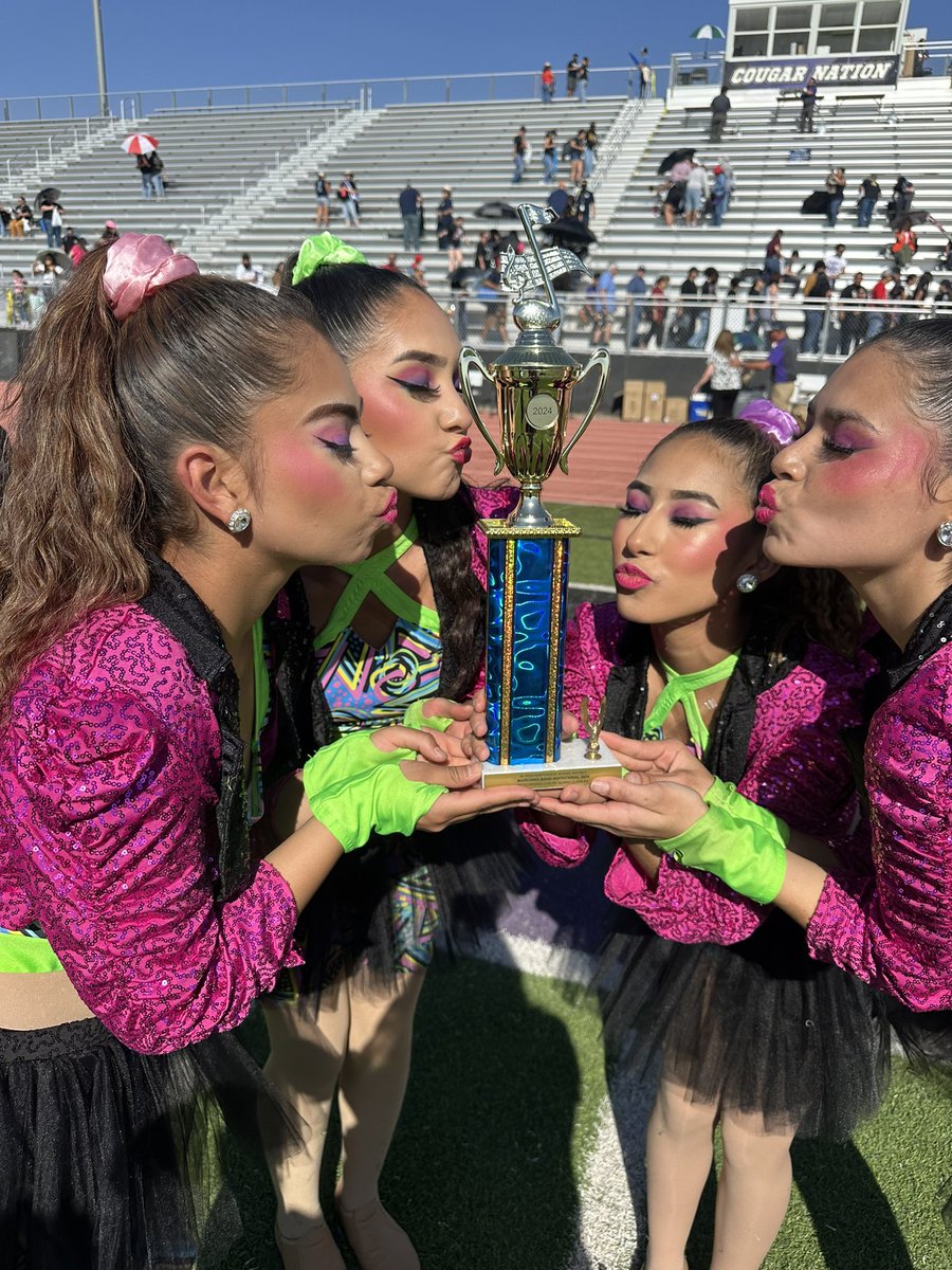 HanksDance's tweet photo. Congratulations to Hanks and our Silhouettes! 
🎵4x Outstanding Color guard! 💕
🎧Division 1 ⚡️ https://t.co/wuXmpFEIaH
