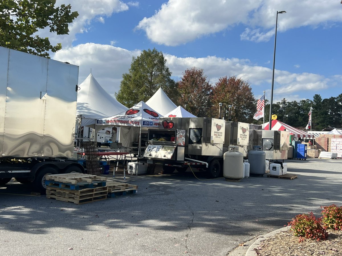 jbird388's tweet photo. #operationbbqrelief https://t.co/wkFfFMXWPd