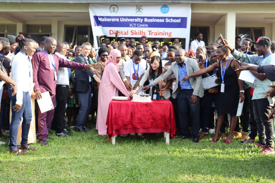 Makerere University Business School (@officialmubs) on Twitter photo 119 participants graduated from the digital skills training program. The training started in May 2024 with a total of 274 participants organized in two cohorts. The trainees were vulnerable youths and adolescents from Kampala slums. The program was organized by <a href="/MUBSICTCentre/">MUBS ICT Centre</a> in 119 participants graduated from the digital skills training program. The training started in May 2024 with a total of 274 participants organized in two cohorts. The trainees were vulnerable youths and adolescents from Kampala slums. The program was organized by <a href="/MUBSICTCentre/">MUBS ICT Centre</a> in