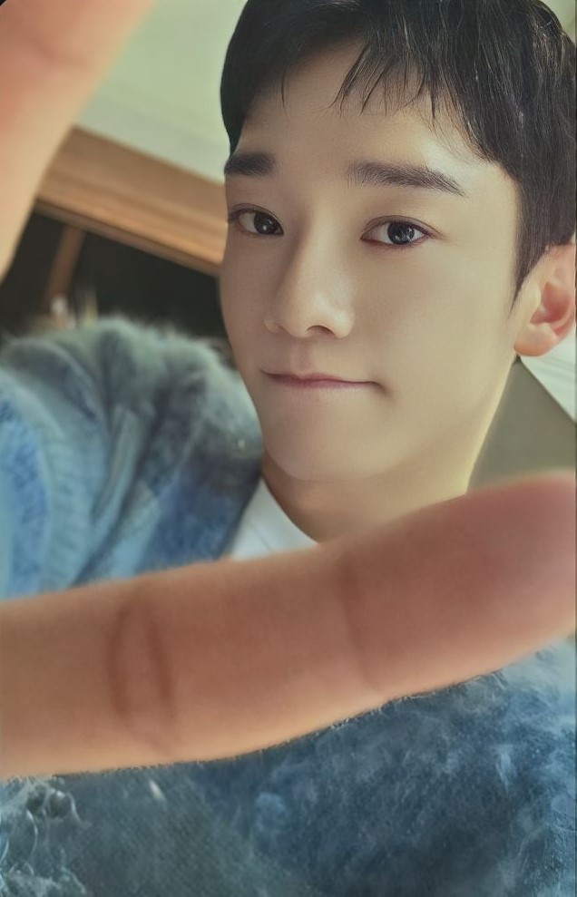 DAESCANS's tweet photo. [SCAN] CHEN BEYOND THE DOOR IN SEOUL TRADING CARDS (2) #CHEN #첸 @CHEN_INB100 https://t.co/qPmjpFzZ8s