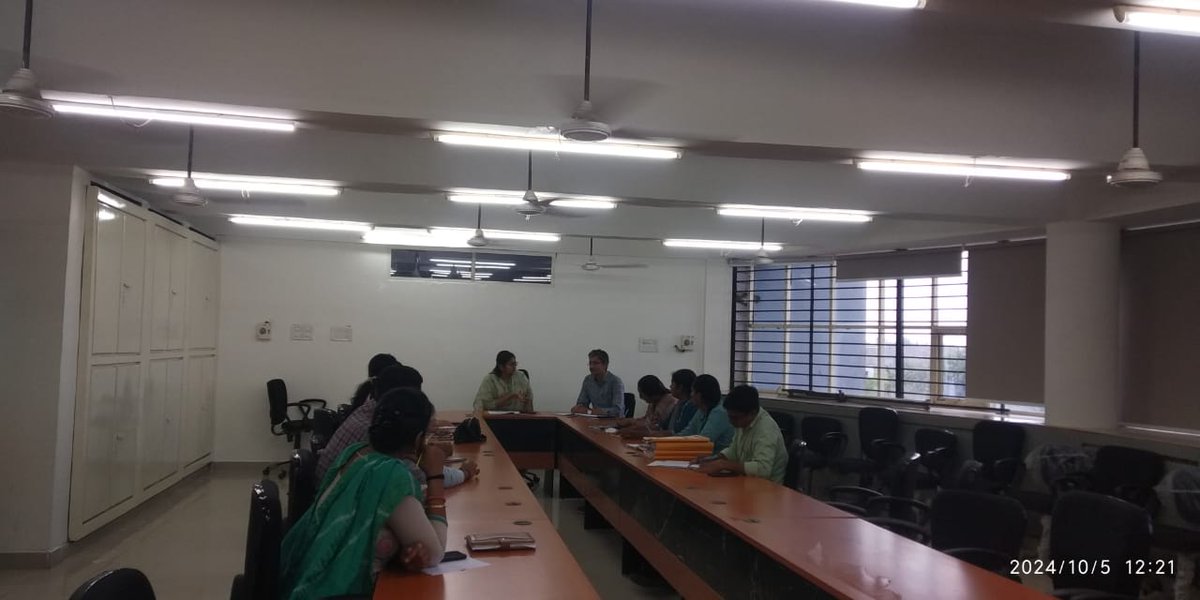 MAMmendarda's tweet photo. તા.૦૫/૧૦/૨૦૨૪ ના રોજ નાયબ કલેક્ટર સાહેબ મેંદરડાના અધ્યક્ષ સ્થાને મેંદરડા તાલુકા સંકલન અને ફરિયાદ સમિતિની મિટિંગ યોજવામાં આવેલ જેમાં રજુ થયેલ પ્રશ્નો અંગે તમામ સબંધિત અધિકારીઓને માન.સાહેબ દવારા જરૂરી સૂચનાઓ આપવામાં આવી. https://t.co/wpk3lYnyzY