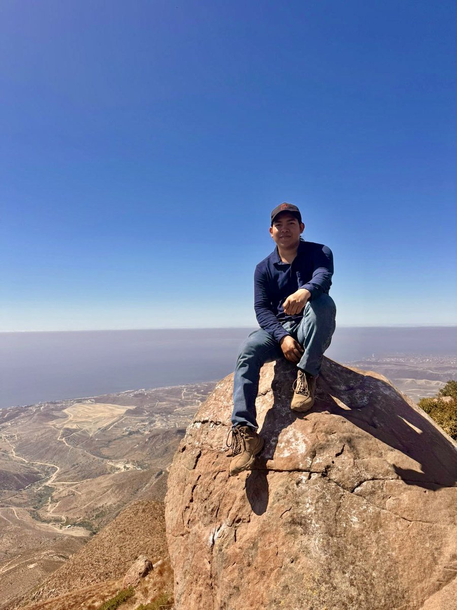 sorlacg's tweet photo. Hiking 🥾 https://t.co/5byxg4pb9U