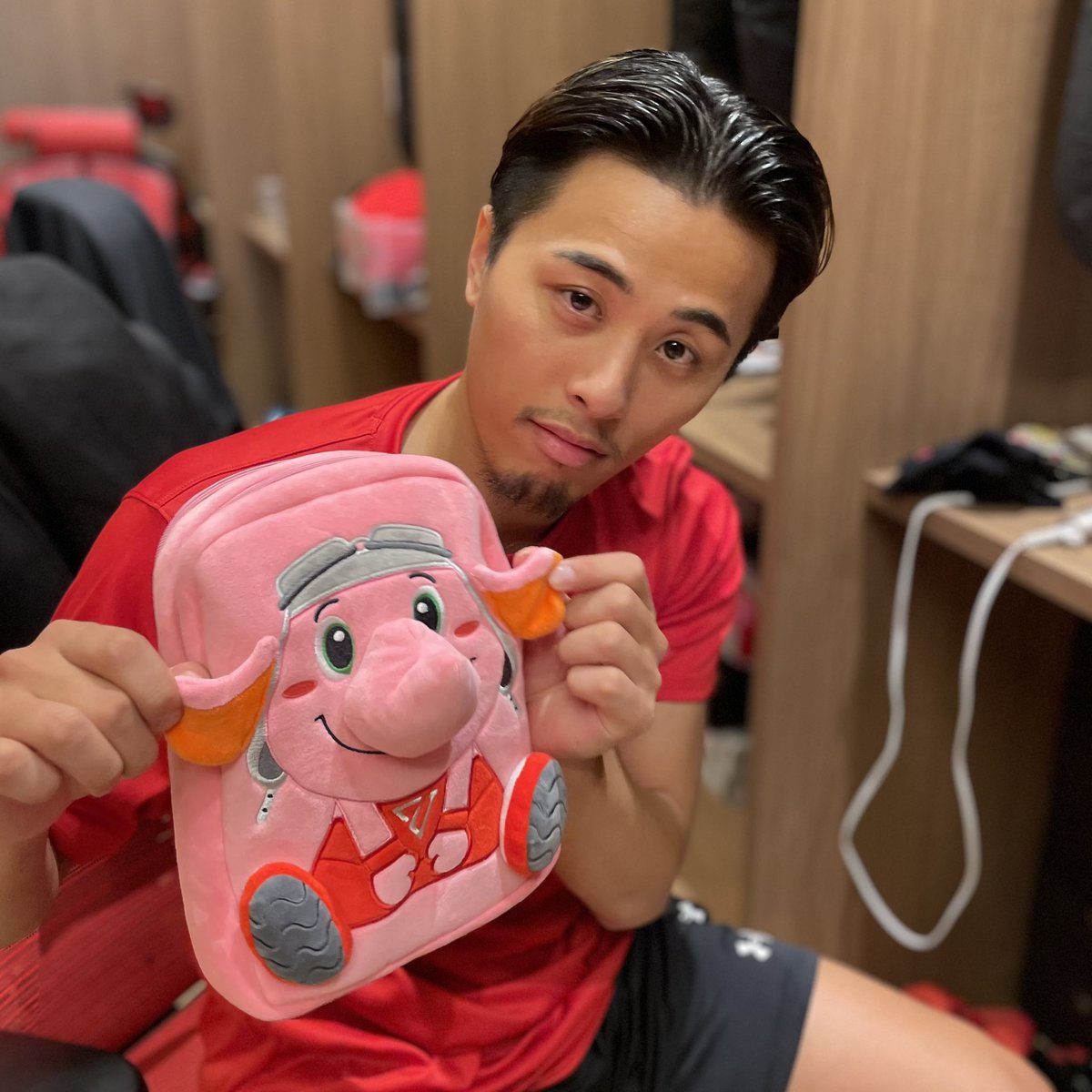 千葉ジェッツ　ジャンボくん　ぬいぐるみポシェット じゃじゃーん！にゅーグッズの「ジャンボくんぬいぐるみポシェット