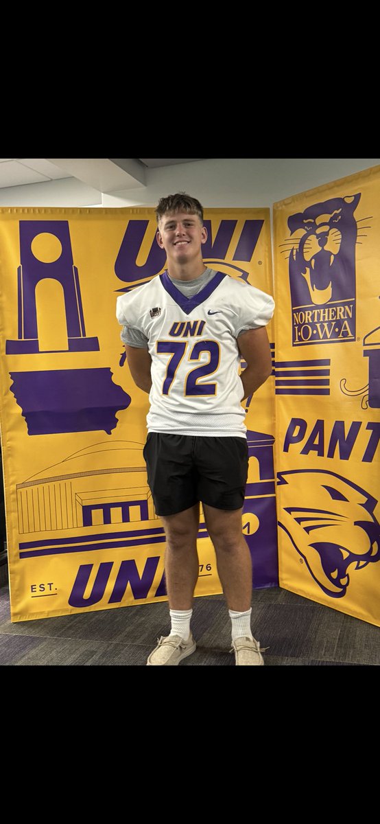 Thank you <a href="/UNIFootball/">UNI Football</a> for the gameday visit! Had a great time. <a href="/BrycePaup/">Bryce Paup</a> <a href="/LoganM_CFB/">Logan Meyer</a> <a href="/lakemillsstrong/">Lake Mills Strength</a> <a href="/CoachMarkFarley/">Mark Farley</a>