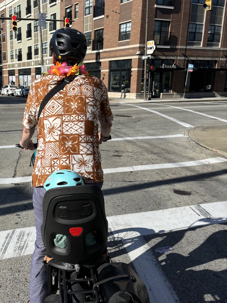 Day 6 of the #weekwithoutdriving challenge. Two bikes + three seats got our family where we needed to go this afternoon.