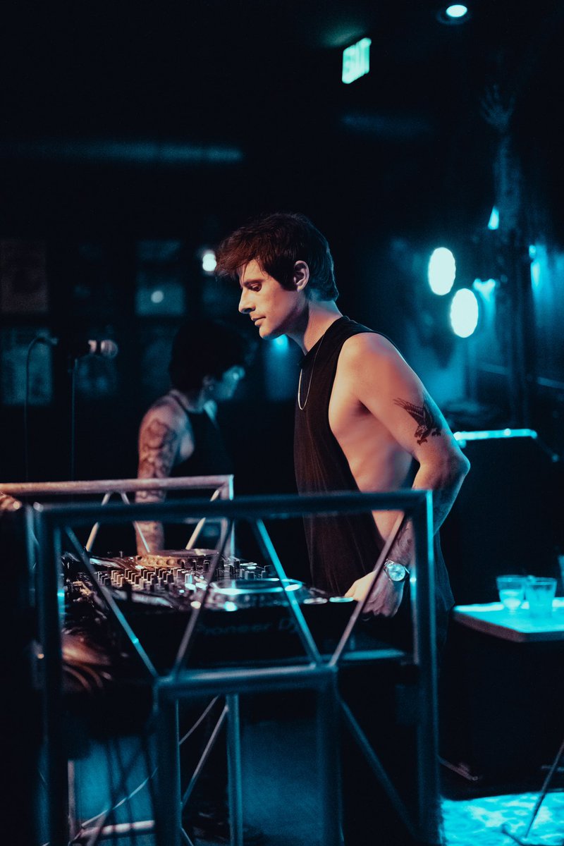 pushing buttons since 1988 

📸: <a href="/rainemedia/">✩❈ Raine ❈✩</a>