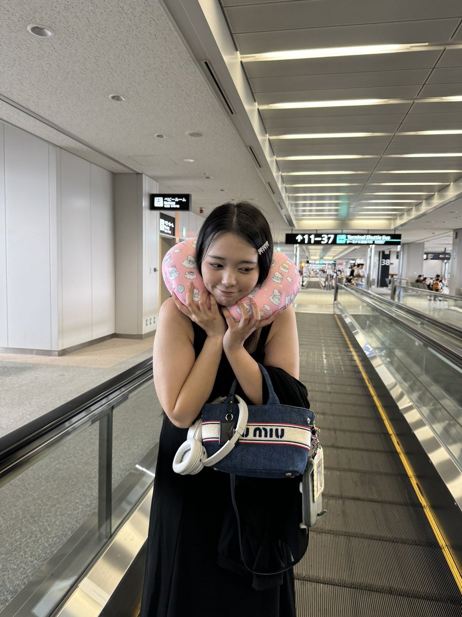 行ってきます✈️🌍🏖️🐘 https://t.co/orMTcZk9ib