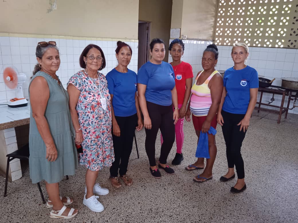 filialmatanzas's tweet photo. Buenas noches 🇨🇺🇨🇺!!
Hoy se realizó la conferencia Provincial del sindicato de Industrias, dónde fuimos representados por Rosmary Ramos, Martha Perez Ramirez y Tomás Domínguez secretarios y miembros de nuestras Secciones Sindicales. Felicidades 👏🇨🇺
#CTCCuba
#CopextelPresente https://t.co/mKZalYMisf