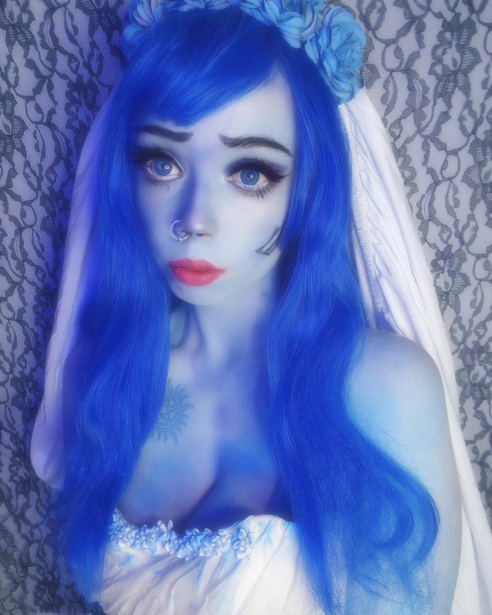 UwuBunny8's tweet photo. 🦋Can the living marry the dead?🦋
#corpsebride #corpsebridecosplay #cosplay #cosplayer #timburton #timburtoncosplay #timburtoncharacter https://t.co/flsC2idm3m