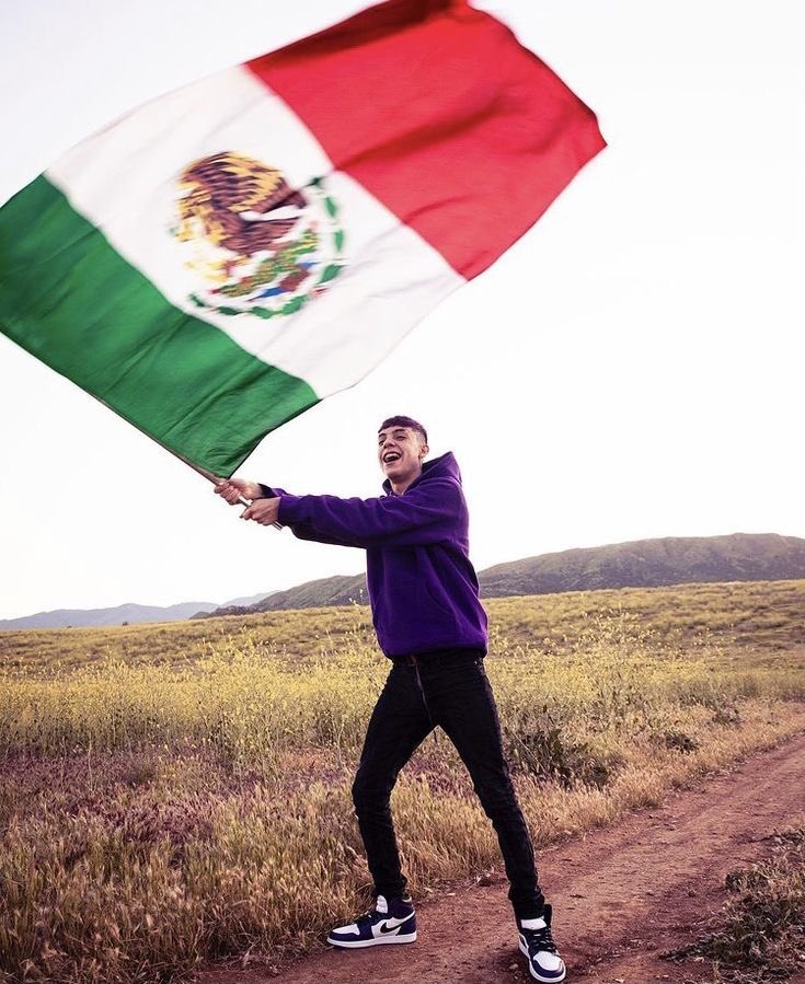 DonNatanaelCan0's tweet photo. ¿Por qué Natanael Cano es el mejor cantante de México?

Abro hilo 🧵 https://t.co/zp94THFFIm