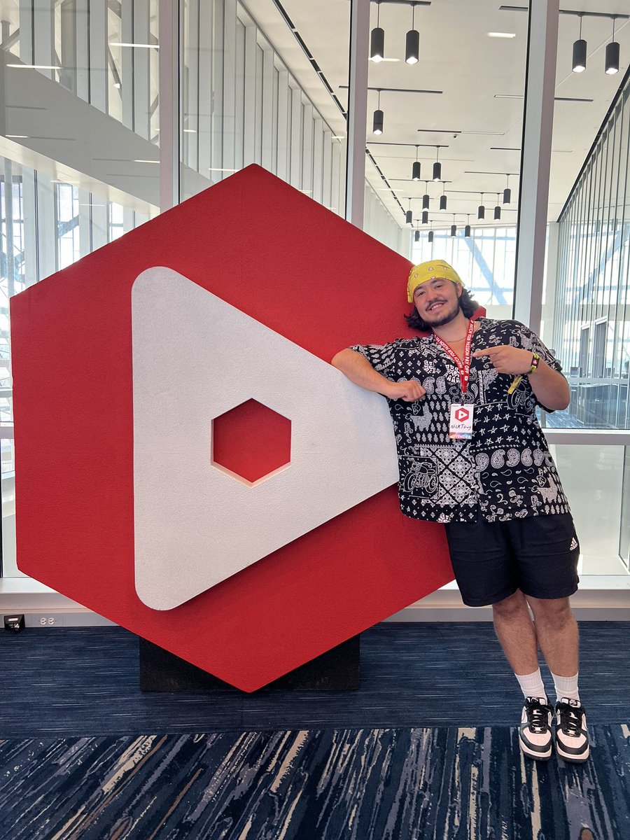 My first post on X, Picture from Vidsummit 2024