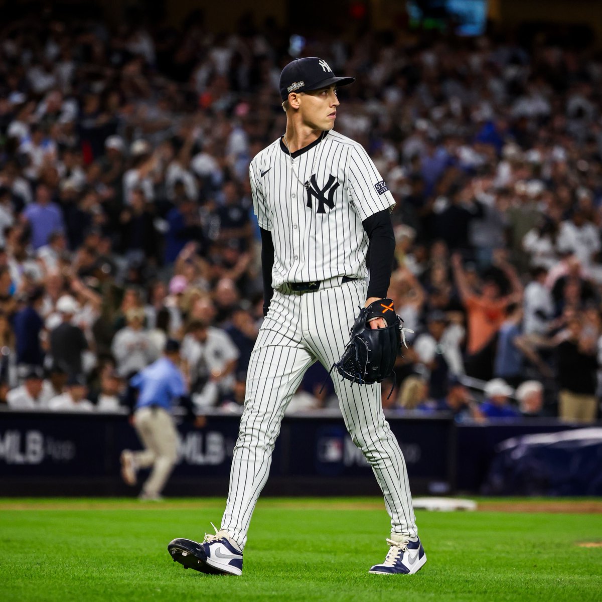 Yankees's tweet photo. Seeing is BeWeaving. 

#RepBX https://t.co/oOCpBMBODY