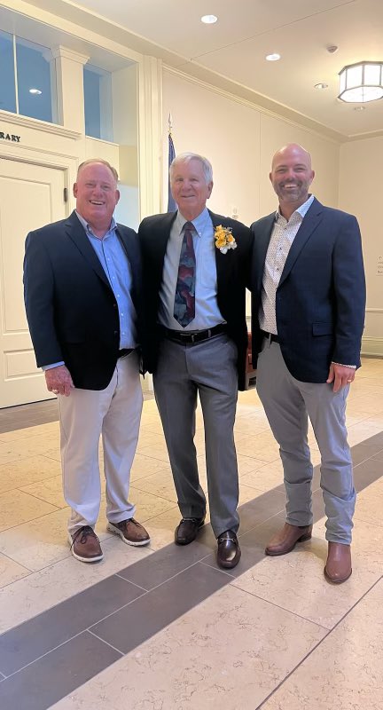 ApacheAthletics's tweet photo. Apache legend, John Peterson, was inducted into the ITA Women’s Tennis Hall of Fame today in Williamsburg, Virginia. What an amazing accomplishment! 

#feathersup https://t.co/hGTkbKzrAx