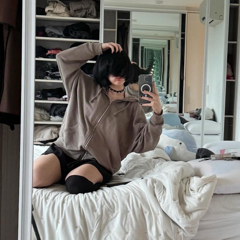 drkMyst1x's tweet photo. New acc, looking for the best gamer boys around :3 |

✧19 
✧young &amp; fertile :3
✧single >3
✧dms open ✉️
✧faceless goth 🖤
✧kitty enthusiast 

♡︎/⟳ if u wanna be moots ₍ᐢ. .ᐢ₎

#nsfwtwt #nsfw #boobs https://t.co/R2oovZmfgY