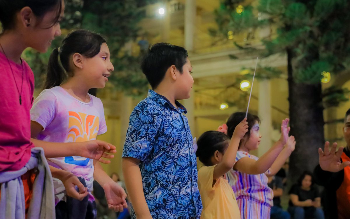 La Banda del Instituto Nacional General Manuel José Arce se presentó en el Palacio Nacional. 🏛️✨

Los visitantes disfrutaron de cada interpretación de los jóvenes músicos en un ambiente de paz y armonía. 🙌
